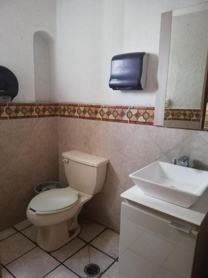 Hostal Avante Toluca Exterior foto